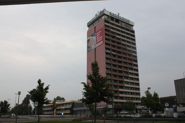 ホテルはユーロホテルエクセルシオール<br /><br />http://www.eurohotel-excelsior.com/?gclid=CL-s_8jRmqICFcMvpAod4lOPuw<br />