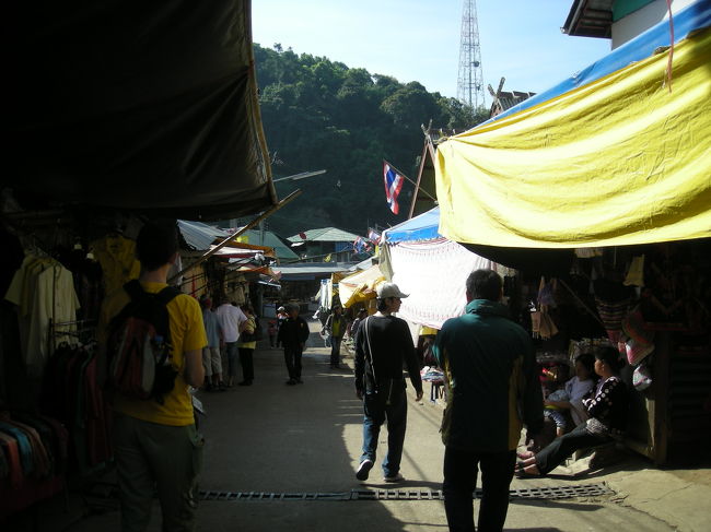 高山族の村。<br /><br />お土産がたくさん売ってました。