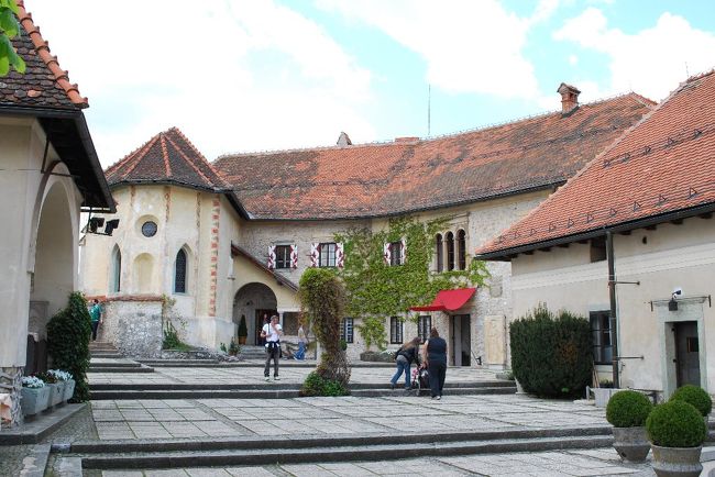 城の入場料は7ユーロ。<br />ちょっと高いかなあ？