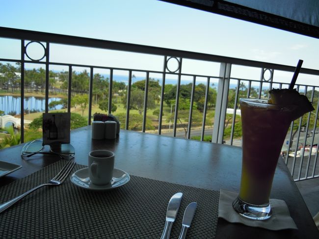 お勧めのお店といえば、ワイラナエのタウン！<br />今回のクレアのハワイ特集でも特集されてました〜。<br />ここ数年ハワイ在住のお友達と、<br />最終日のお別れディナーはココ。<br /><br />写真はおしゃべりに夢中で忘れてしまうので、マリポサのモノ。<br /><br />ここでまず、お勧めはレモネード。<br />ちゃんと、まぜてのみましょう。<br /><br />あとは、お魚料理も美味しいし、肉料理もお勧め。<br />またここも、オーガニックなので、<br />何となく健康気分になります。