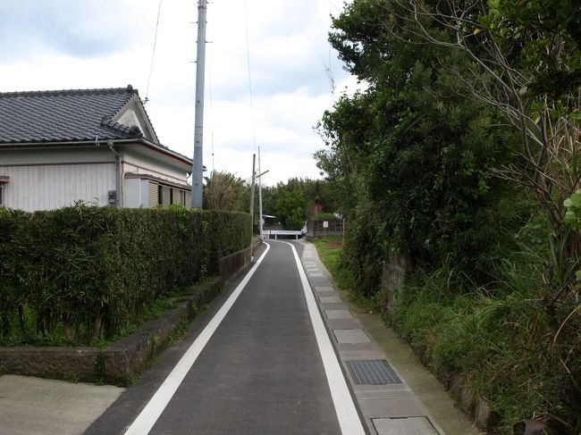 徒歩で周ります。