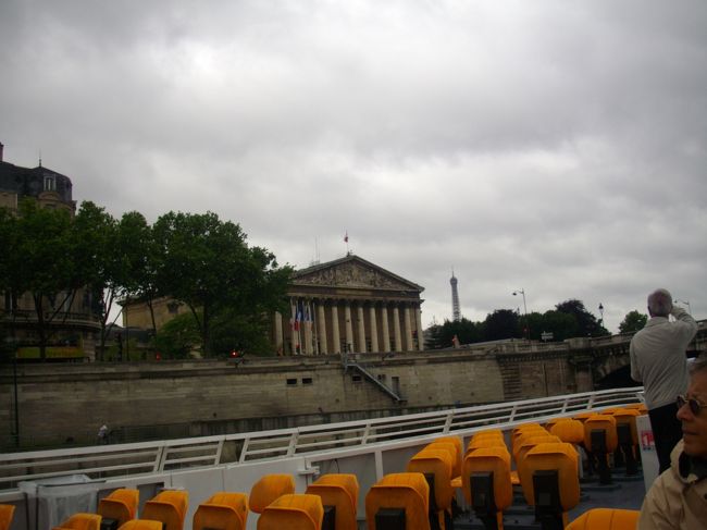 7日目、滞在最終日です。<br /><br />朝から、バトー･ムッシュに乗船して、セーヌ川クルーズ。