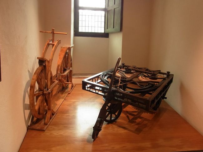 現在は博物館と化しているこのda Vinciの家には<br />フランスでは「発明家」として知られているda Vinciの<br />たくさんの発明品が展示してありました。