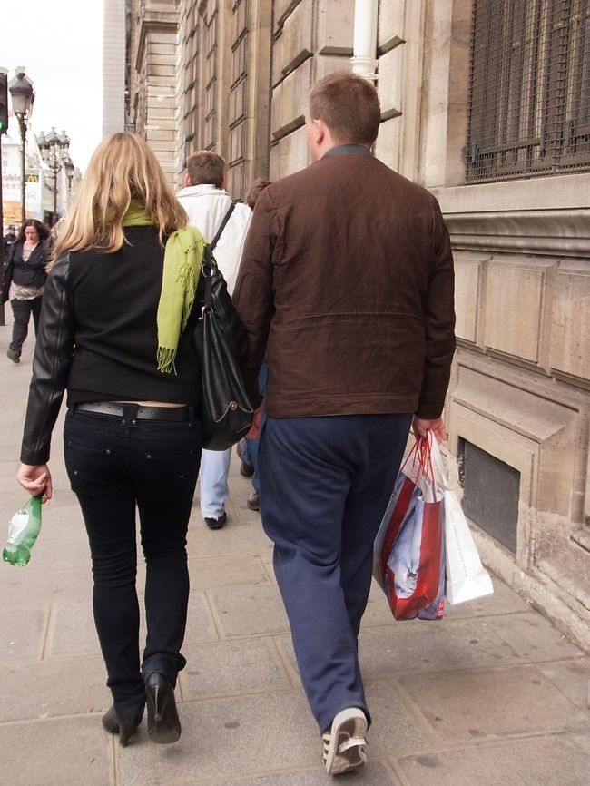 あっ！<br />パリでもユニクロは人気なんだ！ｗ