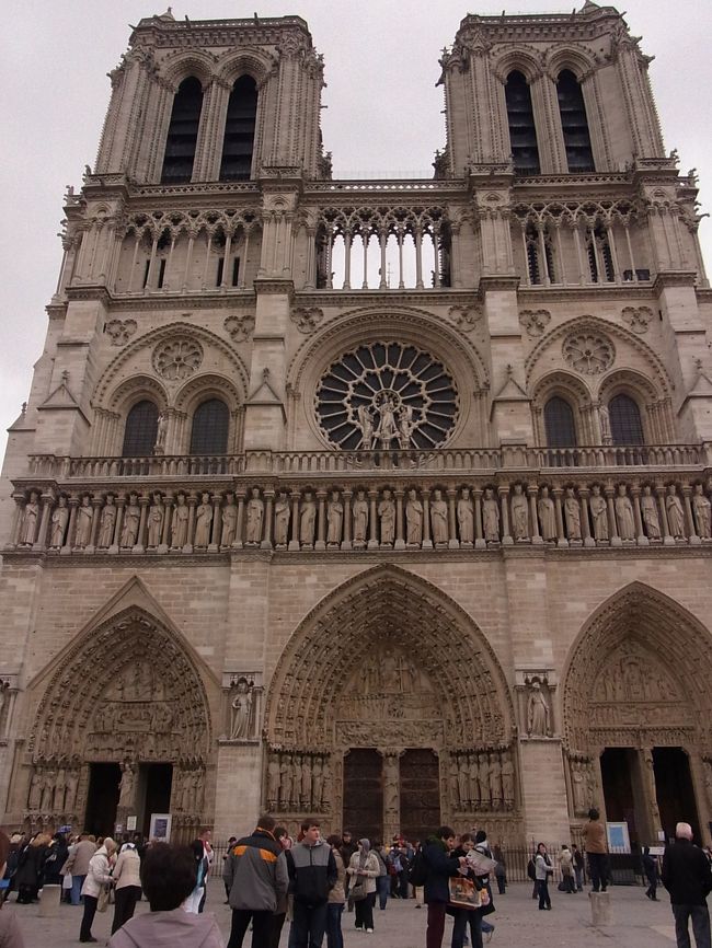 どどーーんっ！<br />真下からだとこんな感じです☆