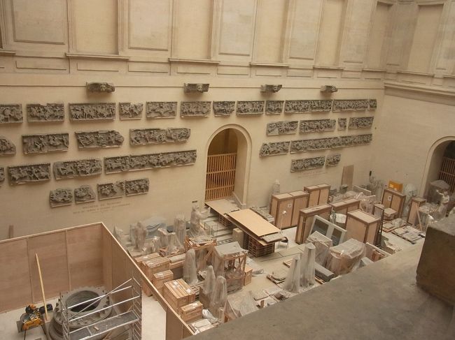 ルーブルにもこんな場所があるんですね・・・