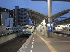 19時、鳴門からJR高松駅に到着！