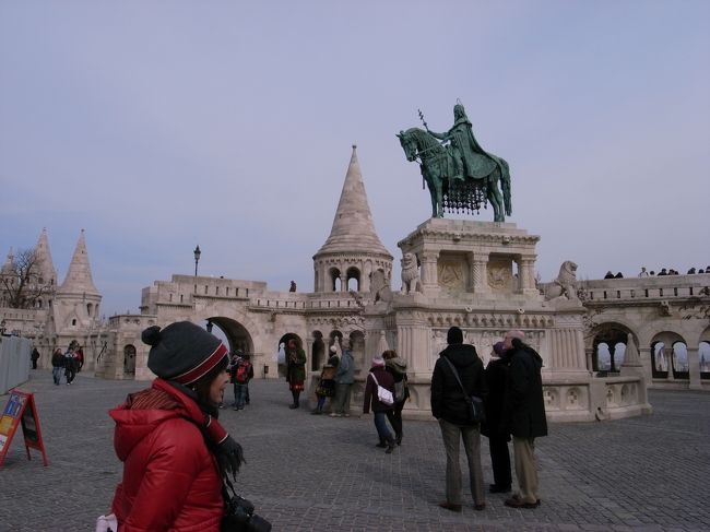 聖イシュトバーンの騎馬像です。