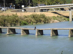 こちらは岩井の沈下橋。
