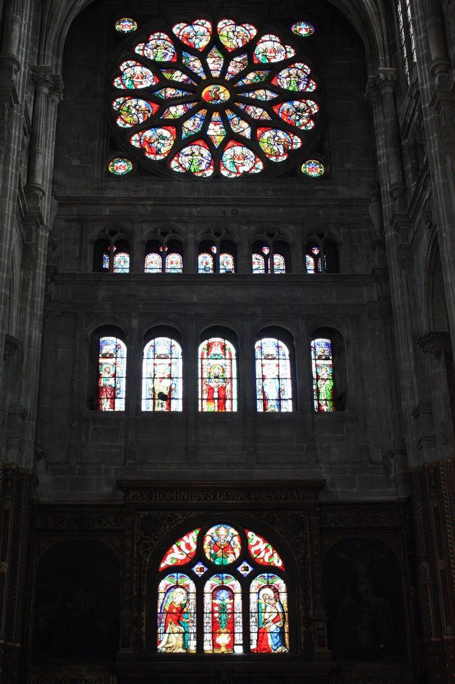 その点 ここは観光客も殆ど訪れることないので ゆっくり鑑賞することができます♪<br /><br />