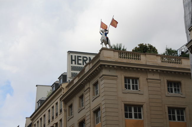 エルメスをまたチェック<br /><br />この日はお目当ての入荷はなし・・・