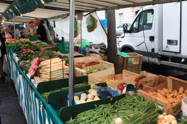 前に来たのは春と秋です<br />今は初夏<br />その季節によって商品が違うので興味深いです