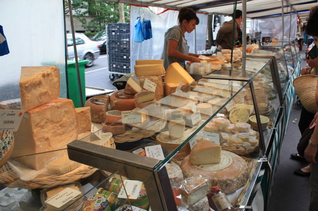 ここでチーズを買いました<br /><br />安くて とても美味でした〜♪<br />また買いたい(^^♪