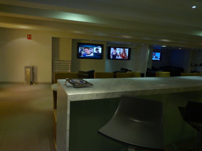 もちろんソファー席があります