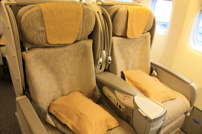 行きの機内で買ったパウダー式の日焼け止めがスイスで大活躍<br /><br />また買おうと思ったら売り切れでした<br /><br />ソウルからの便で買いましたがイチョン空港より機内販売の方が安いです♪<br />アシアナは化粧品が充実です