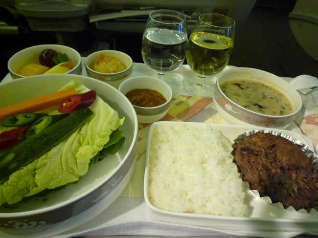 プルコギです<br /><br />美味しい食事に満足の空の旅が終わりました
