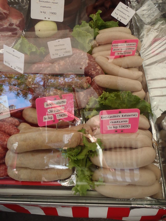 　白いソーセージがいっぱい！<br />大好物なのである。