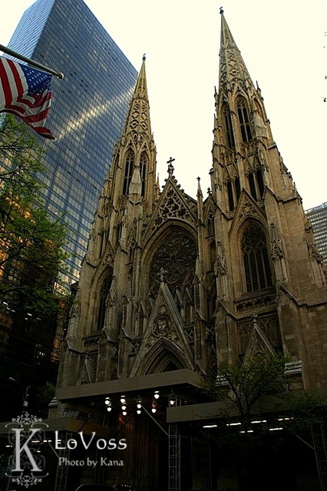 多分・・トリニティ教会？？<br /><br />記憶が曖昧でごめんなさい。<br /><br />ロックフェラーから徒歩5分くらいの場所にあります。