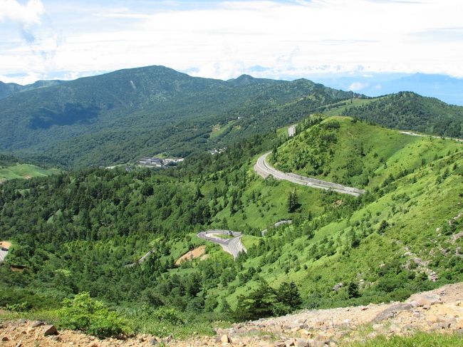 渋峠 (2,172m)を抜けて草津白根山へ向かいます。<br />渋峠 (2,172m)国道最高地点です。