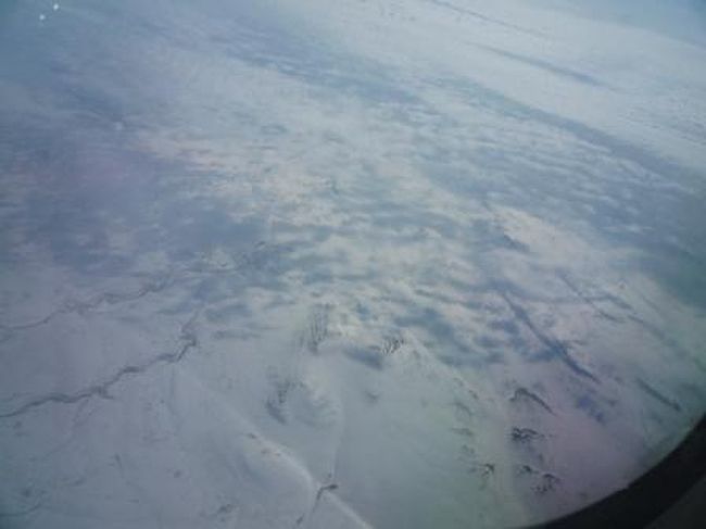 シベリアの上の方かな。<br />雪の大地。<br /><br />たまの歩行も大切、大切。<br />うろうろ・・