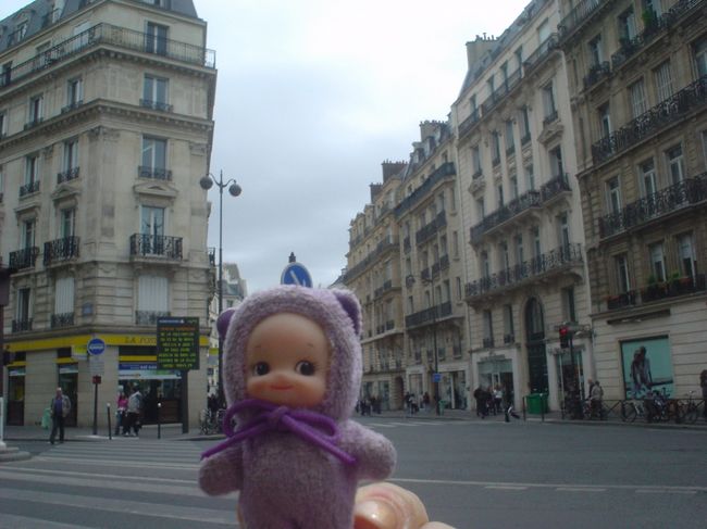 サンジェルマン・デ・プレのあたりをうろつきます。