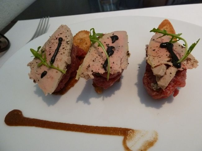 トマトソーズ風味のフォアグラ