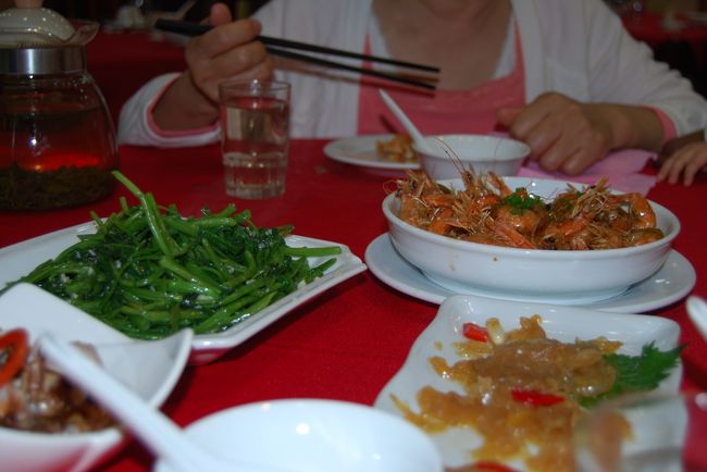 空心菜、海老、木耳・・・全部おいしい