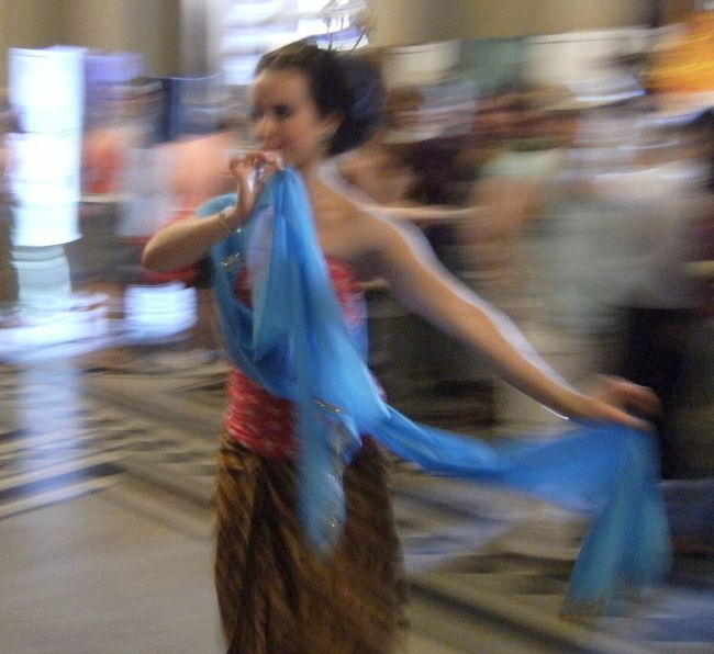 ネパ−ルに関するイベントの一つ。近くではネパ−ル料理の臨時屋台