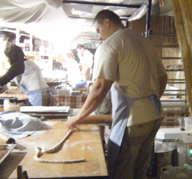 巻きパンを作っているとか。