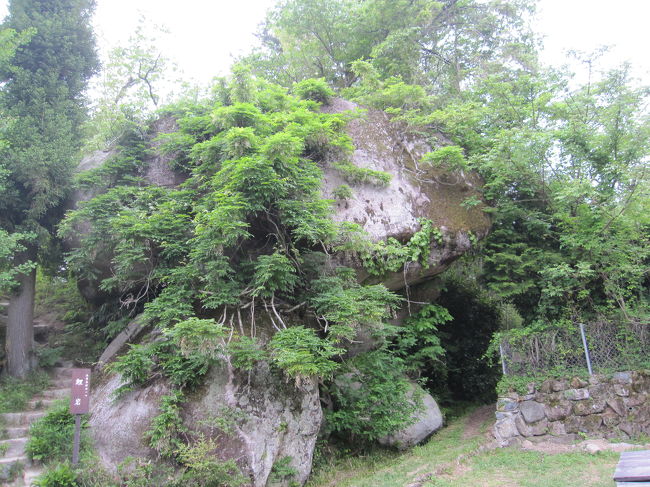 馬籠　鯉岩・・・鯉には見えないけれど・・・
