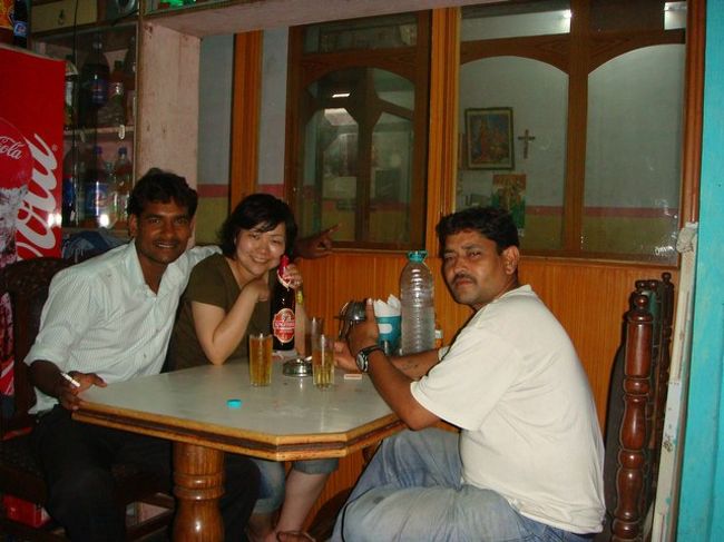 ラカンさんとアショーカさんと一緒にちょっぴり飲んだよ。