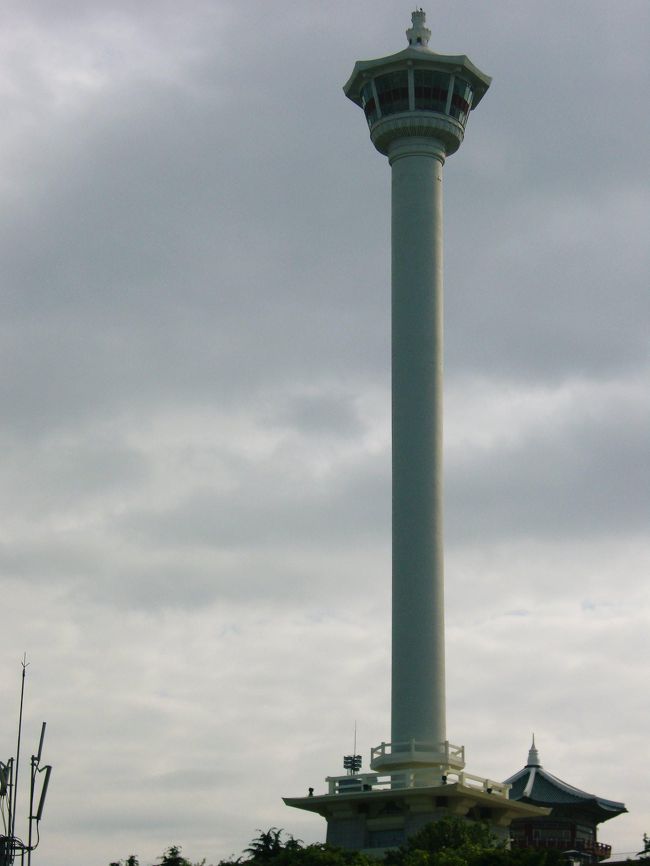 　おはよーっ♪<br /><br />午前６時起床、ｺｰﾋｰ啜りながら<br />窓からプサンタワーにご挨拶