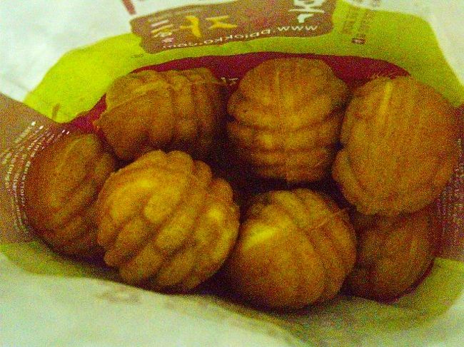 <br />ホドグァジャを頬張りながら<br />車窓を眺めていたら...