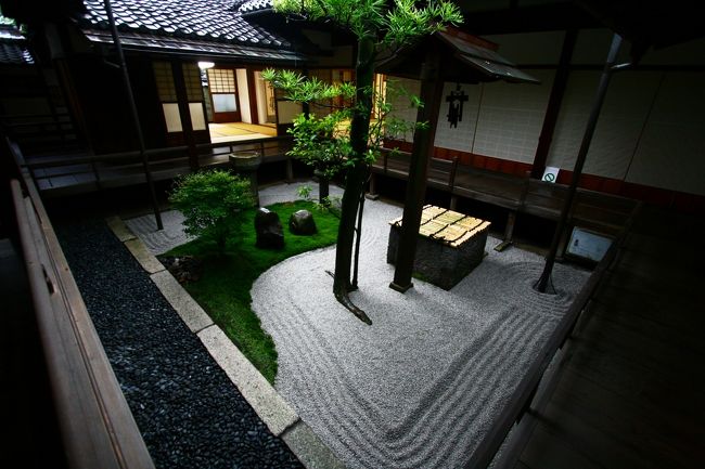 一歩前にてゆっくり拝見。