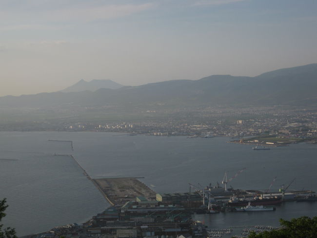 大沼方向　駒ケ岳が見える