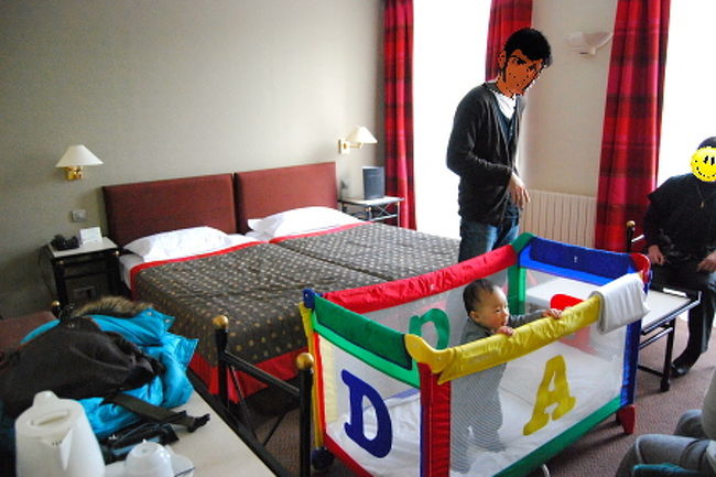 義母・義妹夫婦＋甥っ子ちゃんのお部屋。<br />広いです。<br />しかも可愛いベビーベッドが用意されていました。