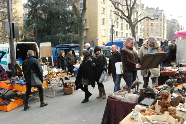 賑わっています。<br />日本人の方もたくさん来ていました。
