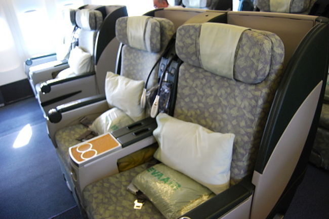 帰りはリッチにビジネスクラス（笑）