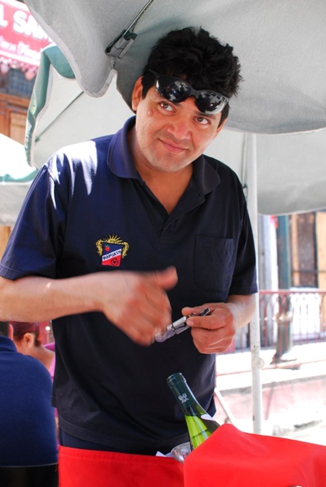 昼真っからワインはサイコー