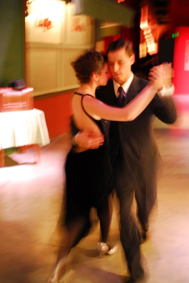 テーブルに着くまでタンゴを見てました