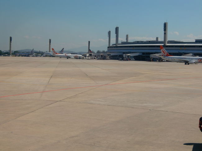 ガレオン空港です。<br />国内線専用のサントス空港ってのもあります。（これはサンパウロに戻るときにのります）<br /><br />UAとかもとまってました。