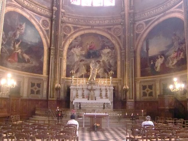 サン・トースタッシュ教会。<br />