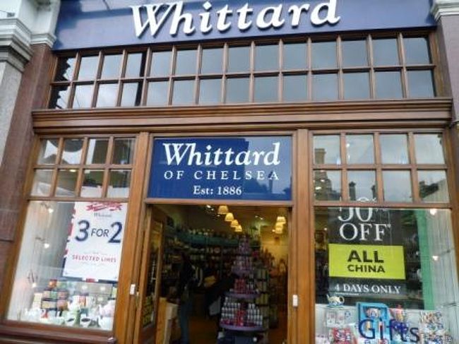 衛兵の交代を切り上げてまで来たかった紅茶屋さん（笑）<br />折角だから、イギリスっぽい物買いたいじゃん。<br /><br />前回来た時に訪れて以来、もう１度来たかったんだぁ！<br />