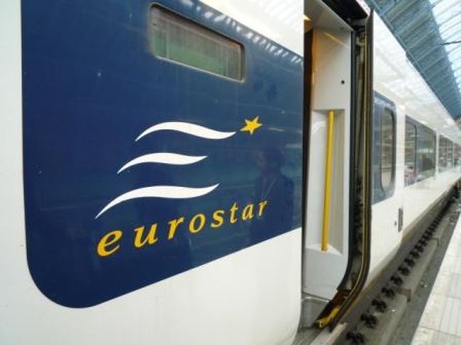 初ユーロスターにテンションあげあげ↑↑<br />しかも奮発して１ｓｔ！<br /><br />ユーロスターでドーバー越えもこの旅行の大きっなミッションの１つ！