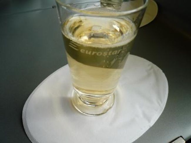 １ｓｔにした理由の１つ。<br />シャンパン飲み放題！キャー！！最高〜！！！