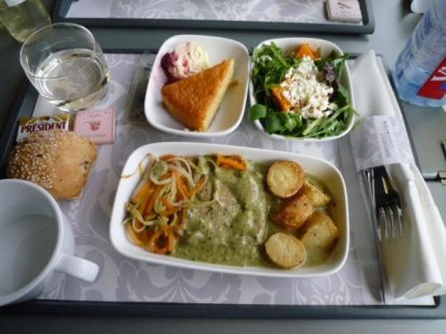 メインは、お肉orお魚からチョイス。<br /><br />まだランチの油物で胃が・・・なので、お魚をチョイス。<br />これがなかなか美味しかったぁ！<br /><br /><br />