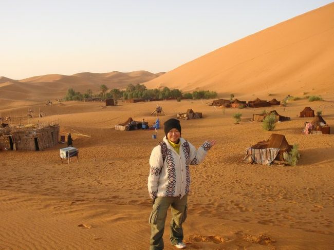 右横にあるテントがなみおが泊まったテント。