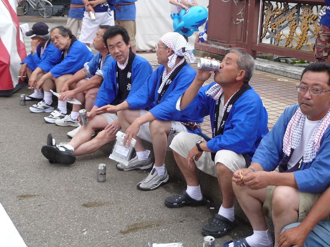 もちろん・・・鉾の運転は飲酒運転です・・・