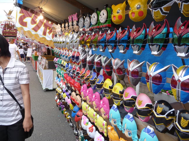 お面は1000円・・・