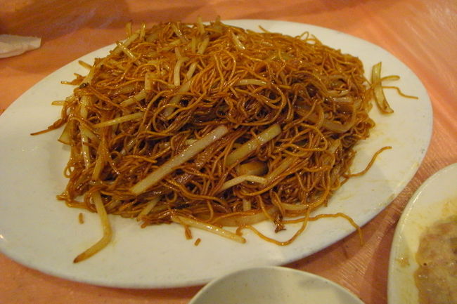 メニューに載ってない炒麺。<br /><br />これが細めんでおいしい！<br />毎回注文しているメニュー。